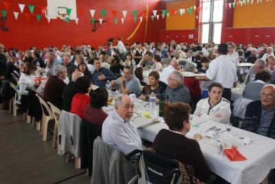 Paueko Euskaldunen Besta 2016, Fiesta de los Vascos de Pau, comida de hermandad (foto J.P. Laclau)