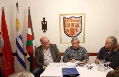 Presentación del libro ‘Aporte vasco al Uruguay’ en el Centro Euskaro 