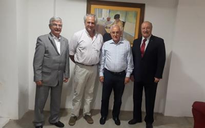 Galo Egüez, Juan Pedro Arin (Presidente de FIVU), Jose Ma. Vargas Peña Apesteguía (Presidente de la Casa Vasca de Asunción) y Daniel Elicetche