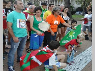 La versión porteña de la Korrika 19 se realizó el sábado pasado en Plaza de Mayo (foto EE)