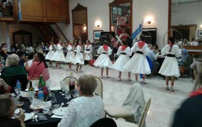 En la primera cena del año, el Centro Beti Aurrera de Chivilcoy reunió a 170 invitados