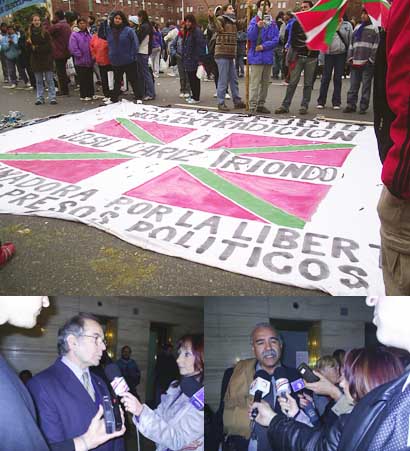 Arriba, ikurriña gigante desplegada en apoyo a Josu Lariz en el exterior de la Sala; abajo a la izda, Adolfo Pérez Esquivel responde a la prensa; a la drcha, Eduardo Soares, abogado de Lariz, hace lo propio (reportaje fotográfico ILV-Euskal Kultura)