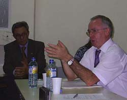 Joseba Azkarraga durante su intervención el martes en la Universidad de Buenos Aires (foto euskalkultura.com)