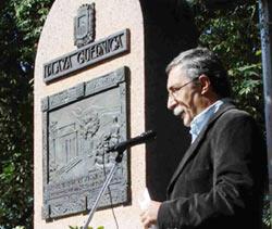 Discurso de Enrique Poittevin, presidente del Centro Haize Hegoa, durante el acto de la Plaza Guernica de Montevideo el pasado domingo