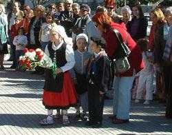 Ofrenda floral en recuerdo de Gernika