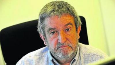 José Félix Azurmendi, una vida dedicada al periodismo. (foto D. de Haro-Deia)