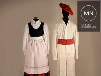 La muestra Gure Arropa-Nuestra Ropa permanecerá abiertta en el Museo de Arte Decorativo de Buenos Aires desde el sábado 14 de marzo hasta el domingo 27 de abril de 2014