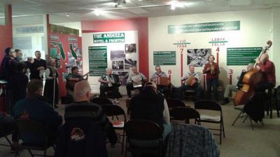 En Boise la procesión de Santa Ageda comenzó con mucha música en el Basque Museum