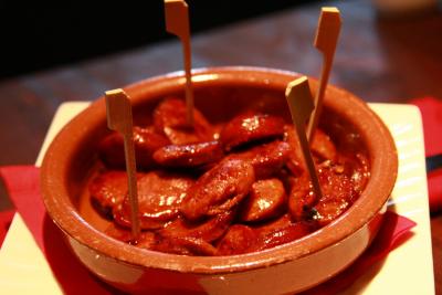 En palabras de Bert Ithurburn, organizador y miembro del jurado, la mezcla del chorizo ganador estaba muy bien hecha: "Ni demasiado amarga ni demasiado salada. Además tenía una muy buena textura". (Foto: Euskal Kultura)