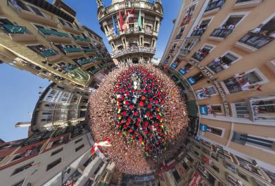 Espectacular imagen de la Plaza del Ayuntamiento de Pamplona (foto Navarra360.com)