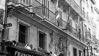 Palacio Navarro-Tafalla (c/ Zapatería, Pamplona) que mandó construir el indiano Juan Francisco Navarro en el s. XVIII (actual sede de EAJ/PNV).