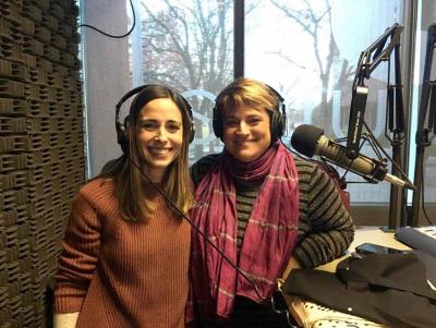 Las profesoras de BSU Ziortza Gandarias y Nere Lete ayer en el primer programa de la nueva temporada de 'Boiseko Taupada'