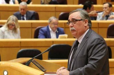 El lekeitiarra Josá María Cazalis, nuevo delegado de Euiskadi en México, interviniendo en el Senado en Madrid